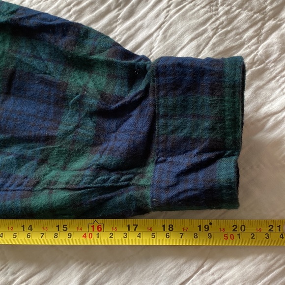 LL Bean Scotch Plaid Flannel Shirt - Picture 6 of 12